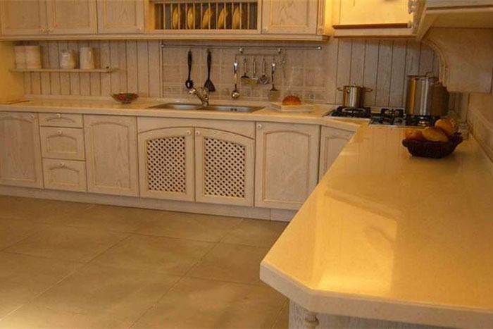 為何人造石要做背面膠處理呢？