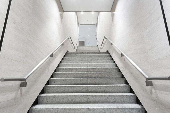 樓梯墻面貼瓷磚怎么貼好看?