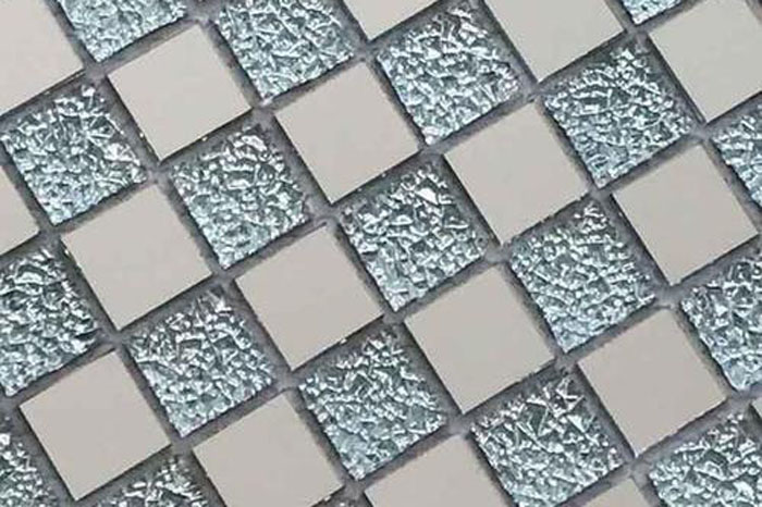 瓷磚鋪貼背膠能刷兩次嗎?有什么需要注意呢?