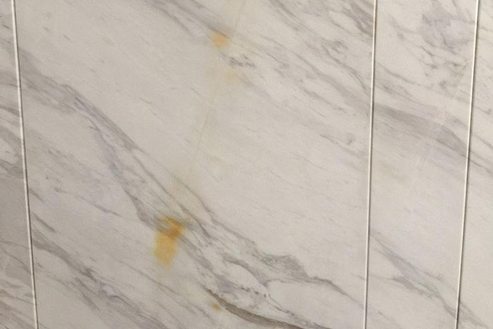 白色大理石發(fā)黃的外部原因有哪些？