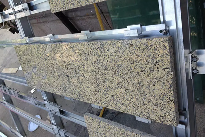 石材吊掛如何預防銹黃呢？