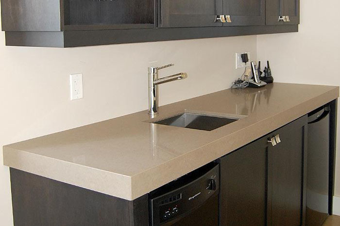 石英石質(zhì)量好壞如何快速辨別呢？