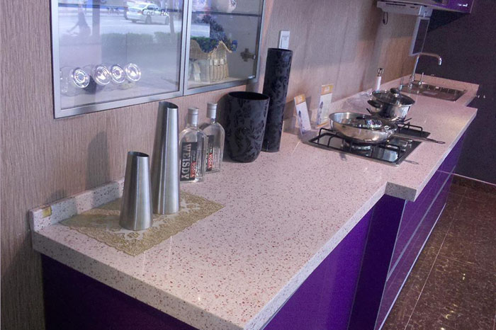 石英石板材的耐多少度高溫呢?