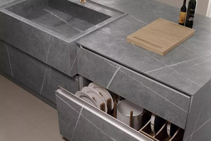 巖板鋪貼的施工工藝如何做呢?