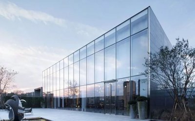 座地式全玻璃幕墻 