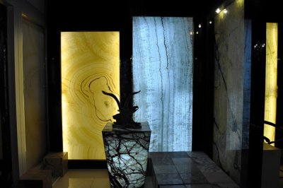 透光人造大理石具有哪些優(yōu)點？